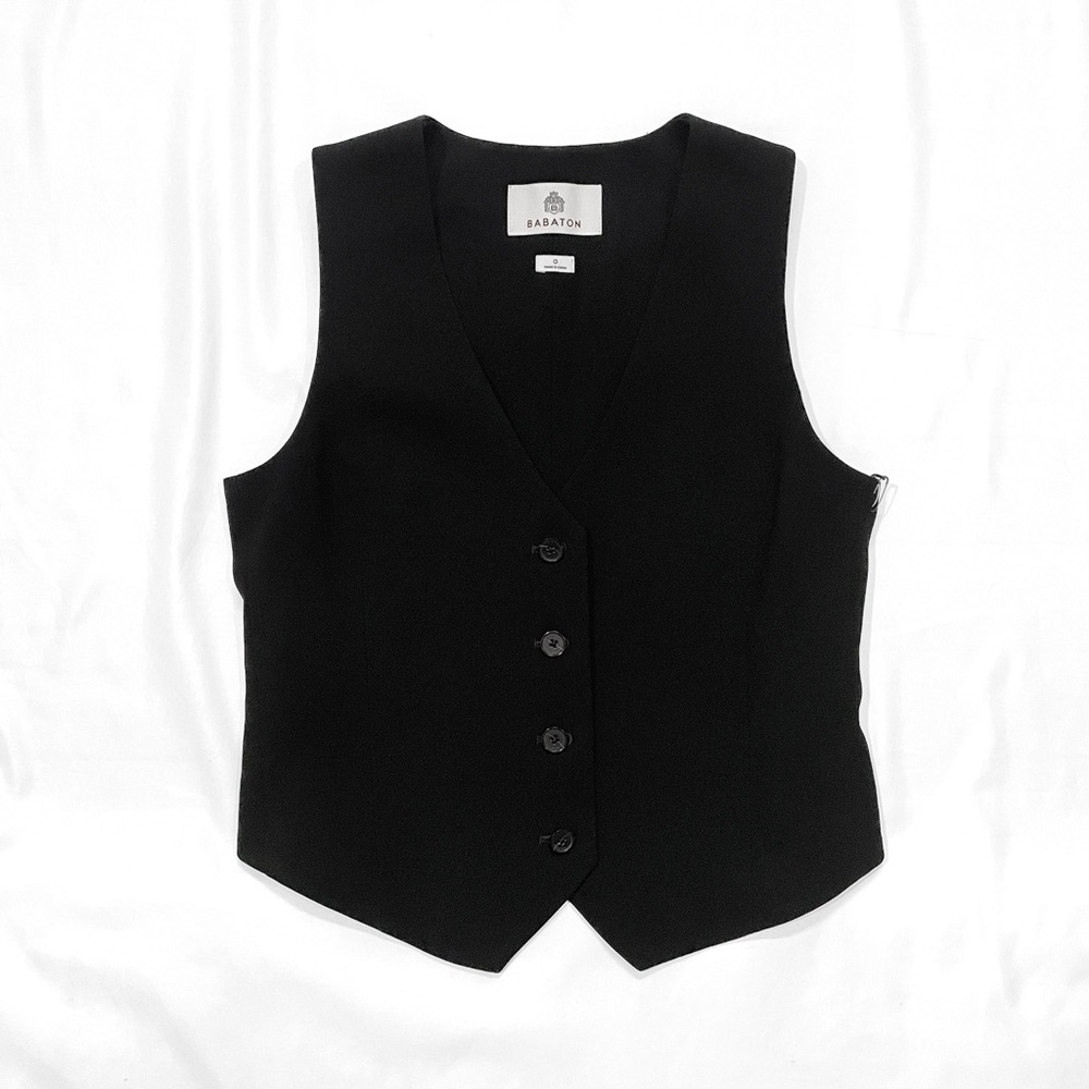 Aritzia Babaton Black Curio Vest • NWT